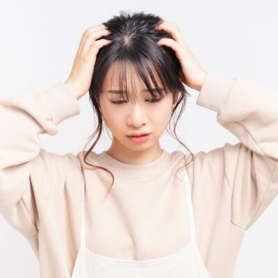 使い方が分からない女性